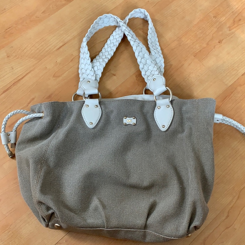 Michael Kors handbag 🤍